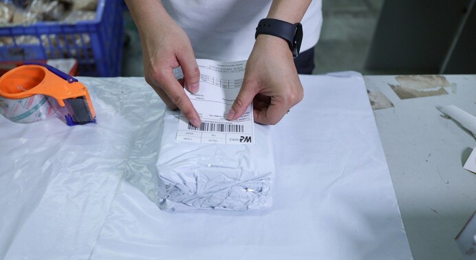 ASG warehouse Shenzhen running supplier consolidation workflow for scaling Shopify stores across 4 warehouses and 2,300+ verified factories