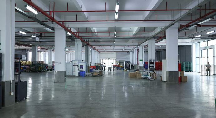 ASG warehouse running supplier capacity audit and lead-time stability test before a Shopify seller scales a winning product to 5-10x ad spend