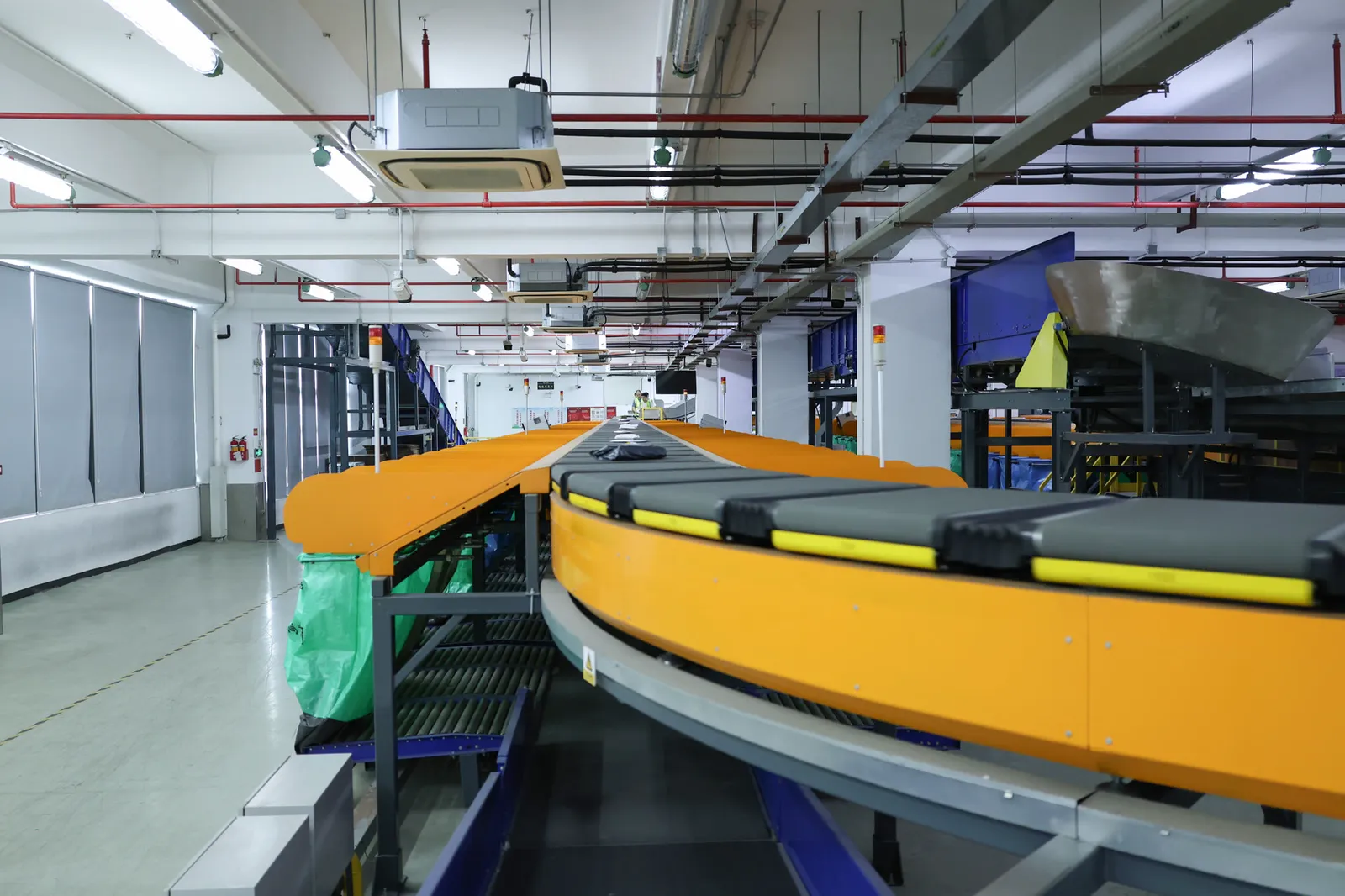 Automated sorter line in the ASG warehouse